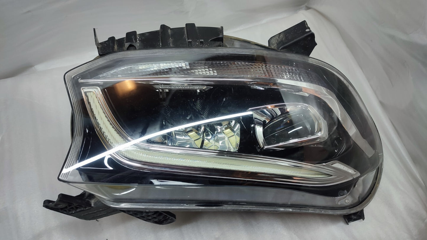 Mercedes Benz X Class Driver Side Xenon Headlamp A4709061300 2017-2020 m40797