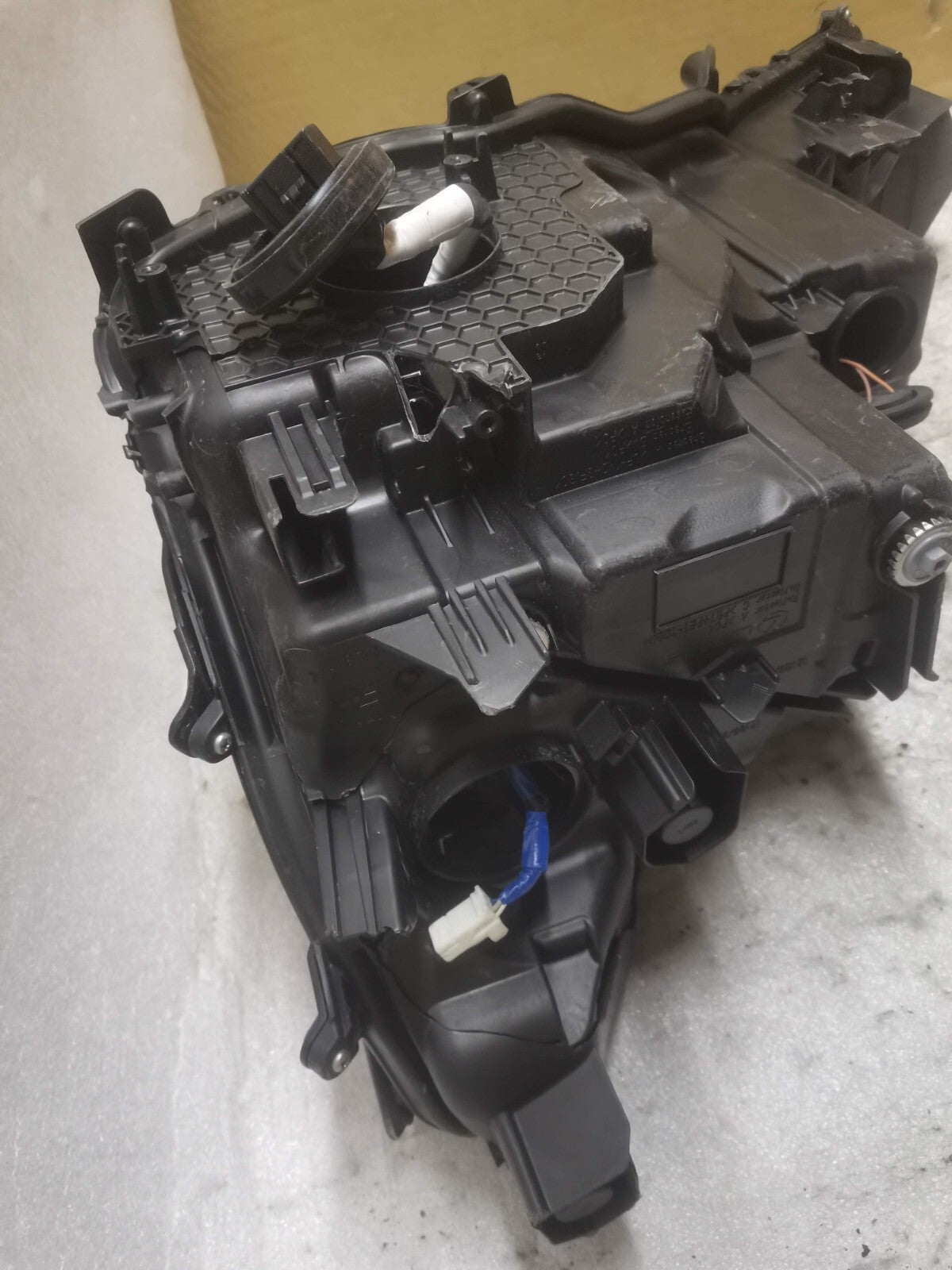LEXUS UX SPORT HEADLIGHT LED HEADLIGHT 89908-76010 RIGHT SIDE 2018-2023 le14