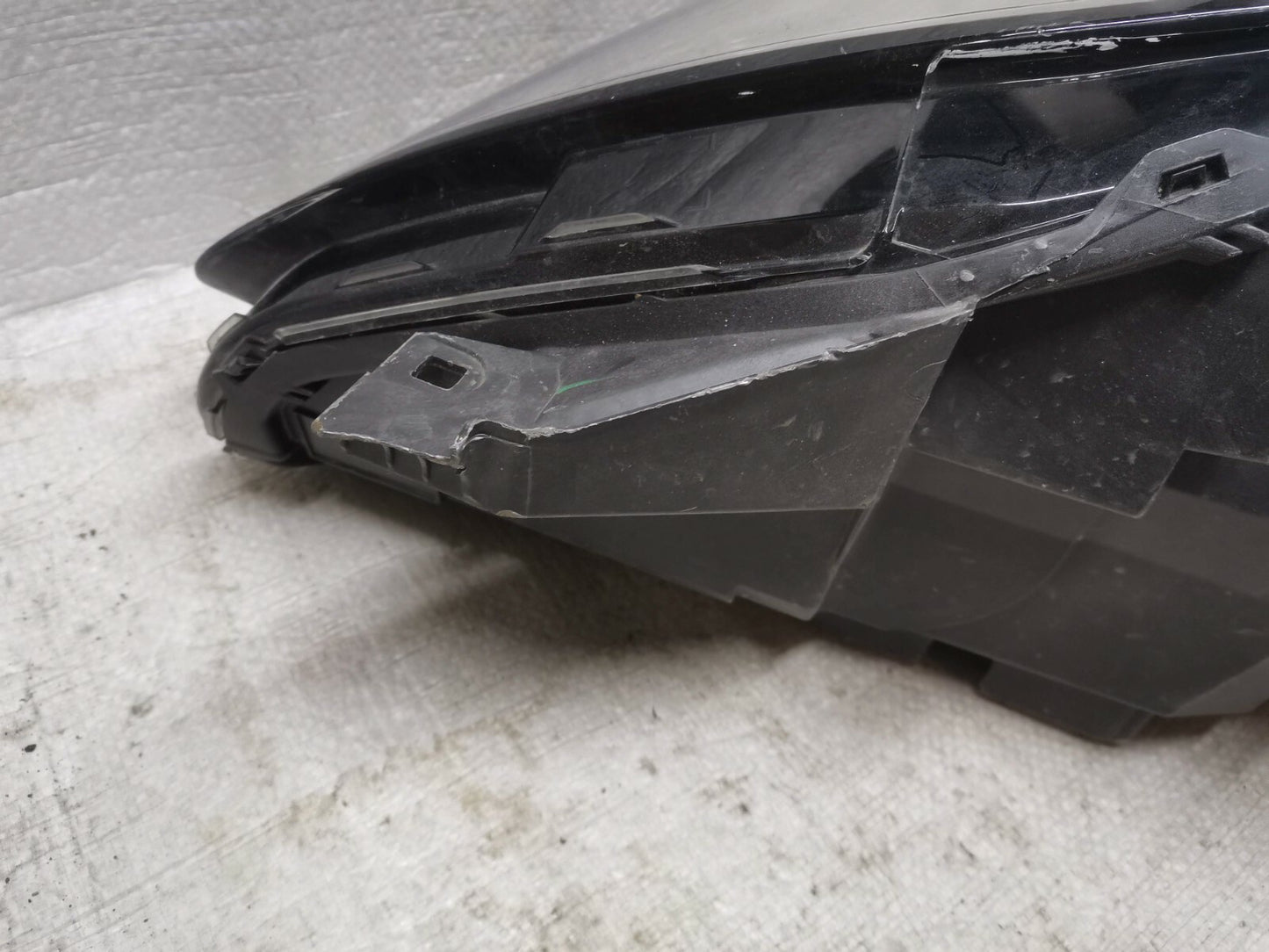 FORD PUMA 2019-ONWARDS ST LINE RIGHT SIDE LED HEADLIGHT L1TB-13E014-HH FOMO3
