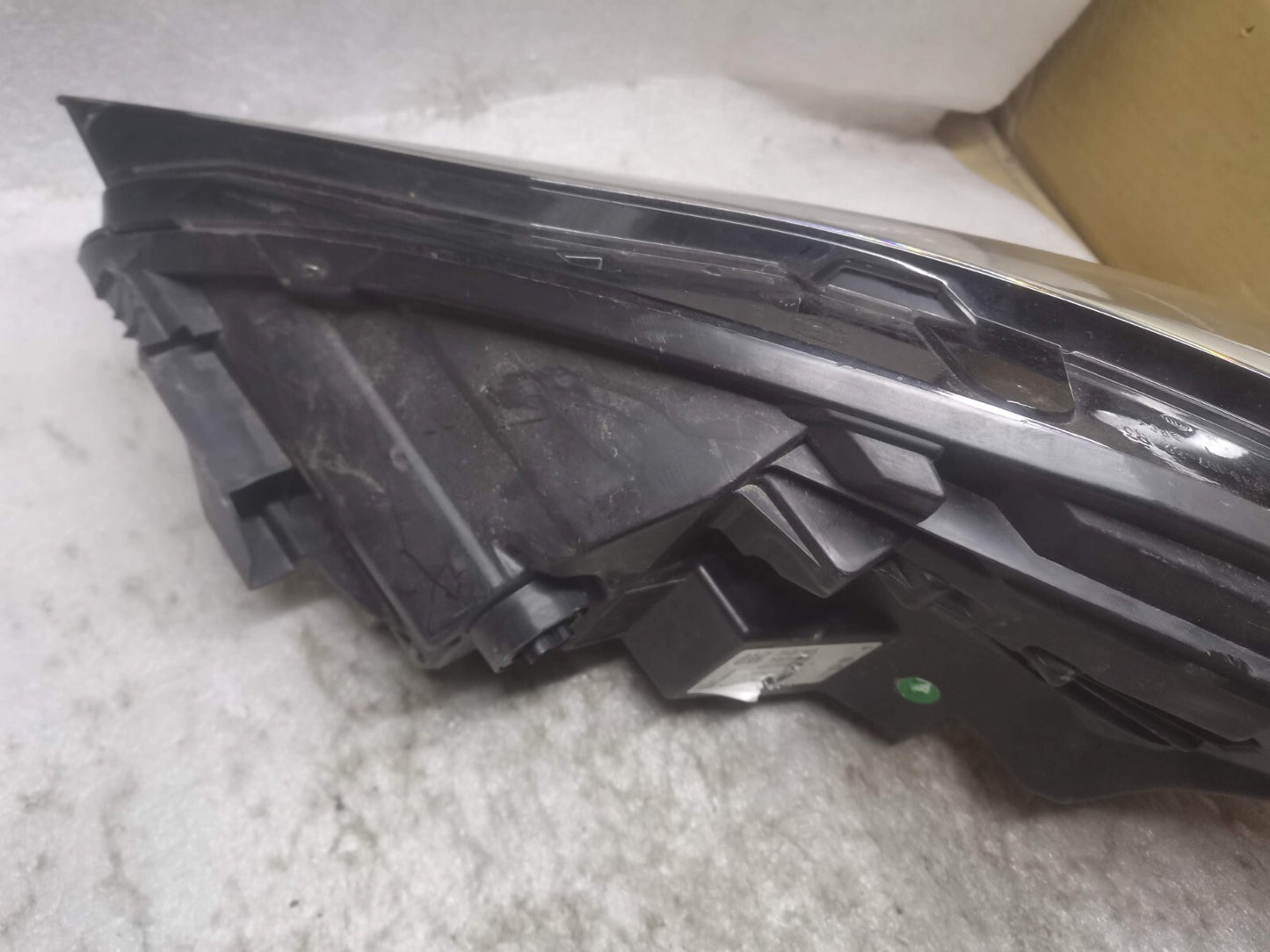 TESLA MODEL 3 2021 ONWARDS RIGHT HEADLIGHT 1514953-00-D te3