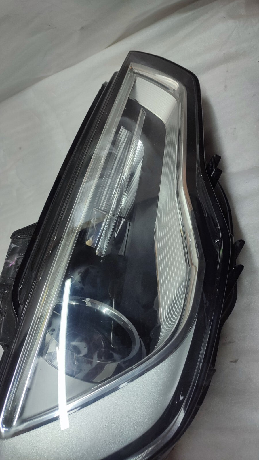AUDI A3 HEADLIGHT BI XENON DRIVER SIDE RIGHT O/S 2012-16 8V0941006A au172