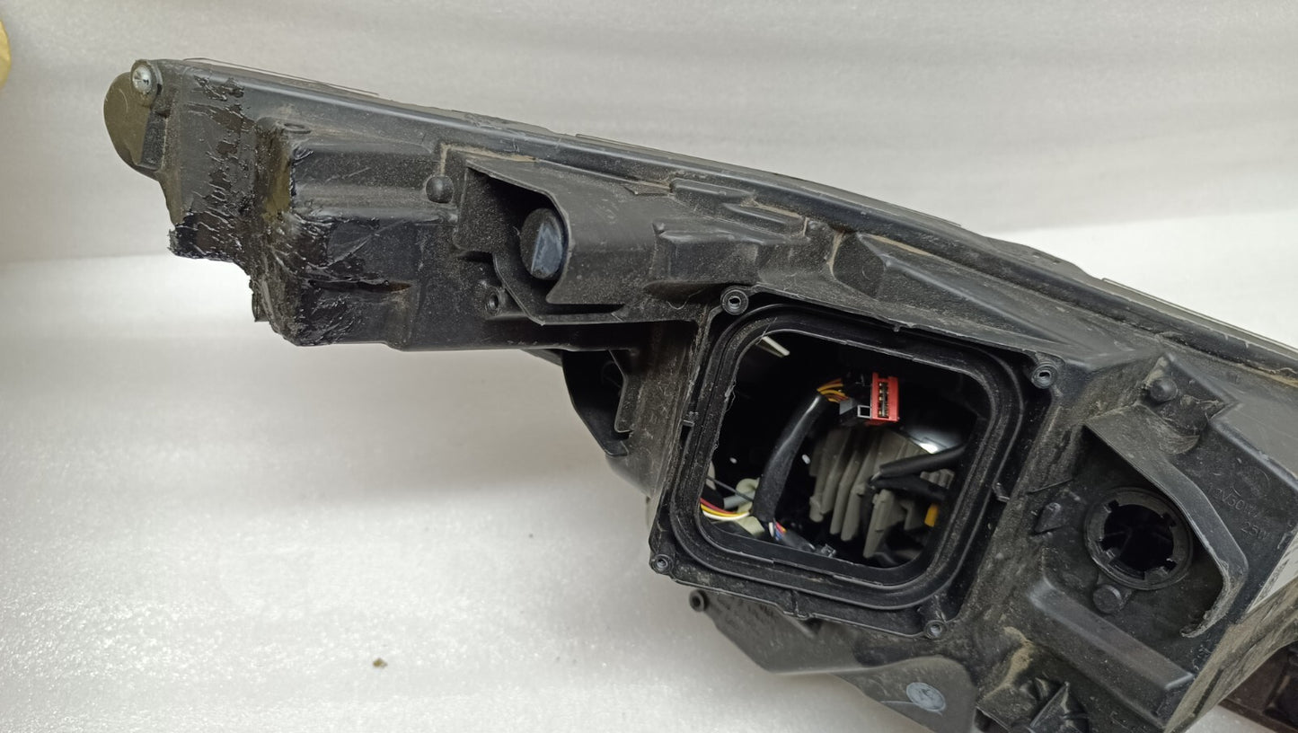RENAULT ZOE 2019-2023 PASSENGER SIDE HEADLIGHT PART NUMBER 260609625R re67