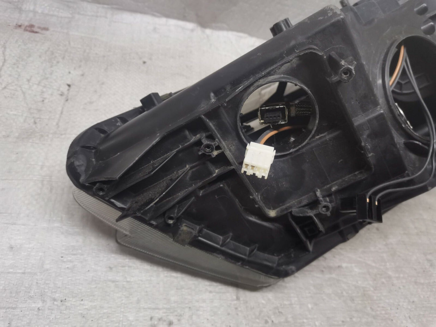 SKODA YETI 2013-17 NEARSIDE LEFT XENON LED HEADLIGHT GENUINE 5L2941015C skye27