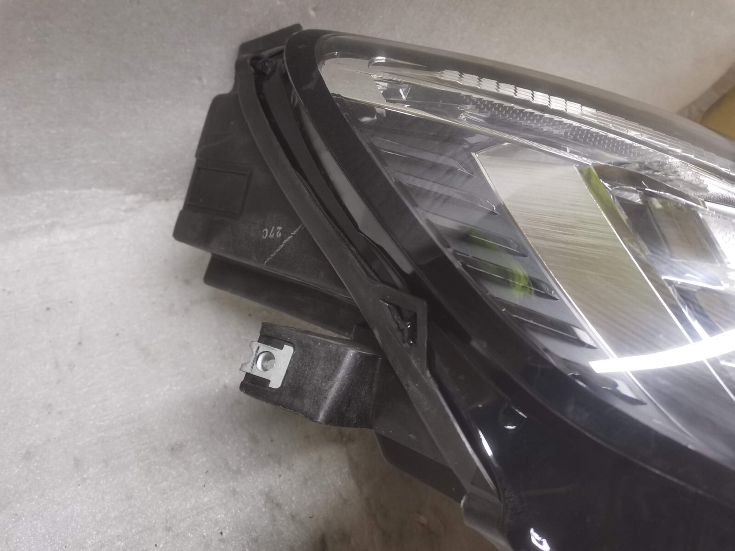 MG HS EXCITE 2020 FACELIFT FRONT RIGHT DRIVER SIDE HALOGEN LED DRL HEADLIGHT OEM