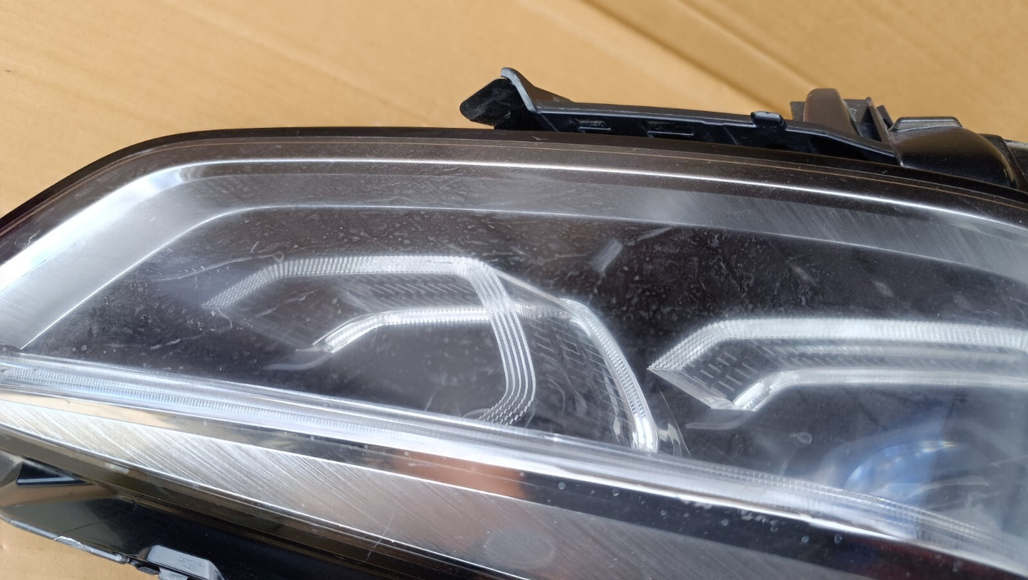 BMW 1 SERIES LED HEADLIGHT RIGHT DRIVER SIDE F40 9482810 bm94