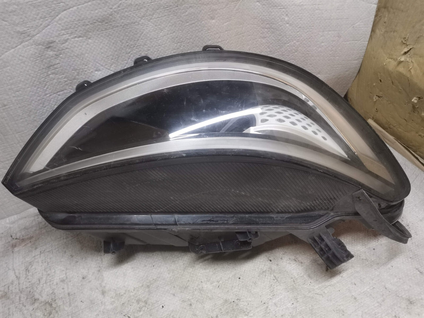 VOLKSWAGEN ID3 2021 HEADLIGHT RIGHT SIDE 10C941036A vwid84