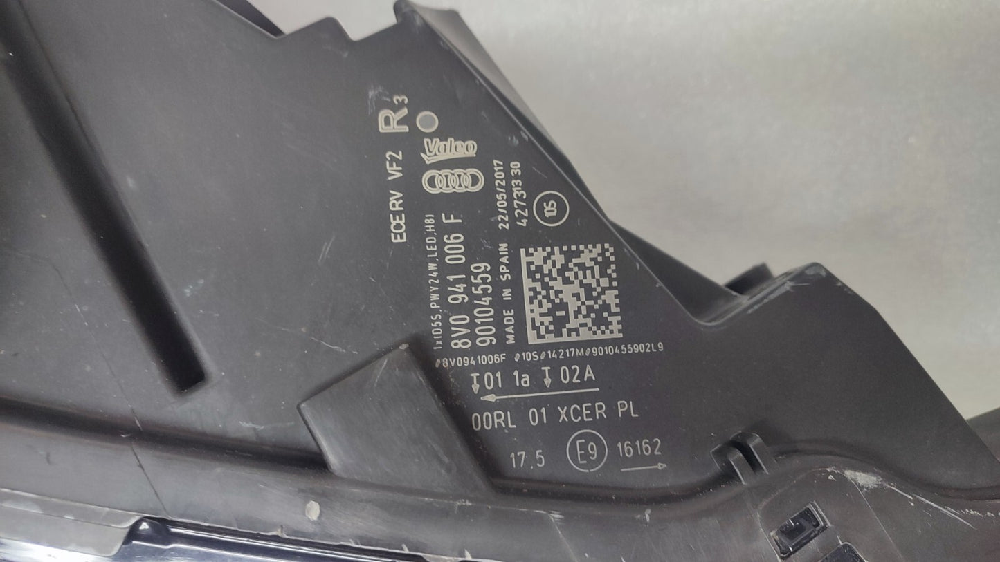 AUDI A3 HEADLIGHT RIGHT DRIVERS GENUINE 2017 ON 8V0941006F au173