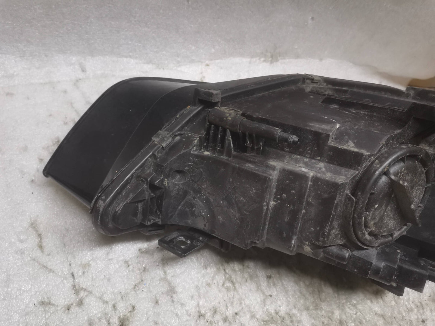 AUDI A4 MK4 B8 LEFT HEADLAMP HALOGEN 8K0941003AC 2012-16 au142