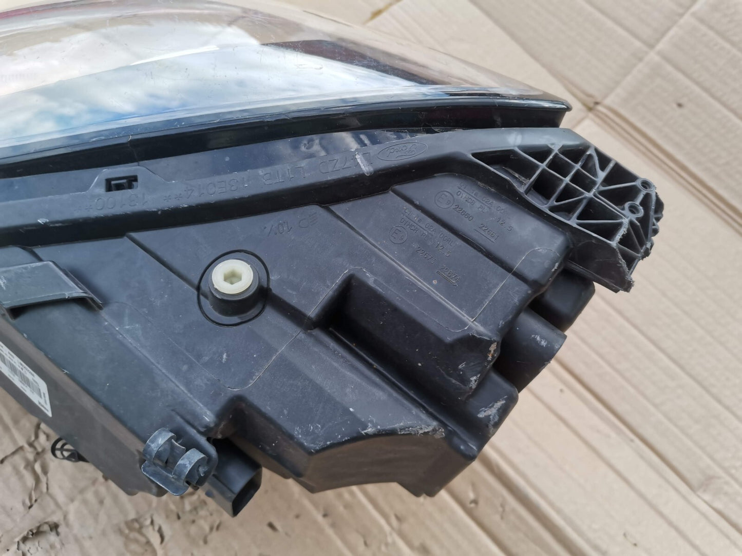 FORD PUMA 2019-ONWARDS ST LINE RIGHT SIDE LED HEADLIGHT L1TB-13E014-FH FOMO13