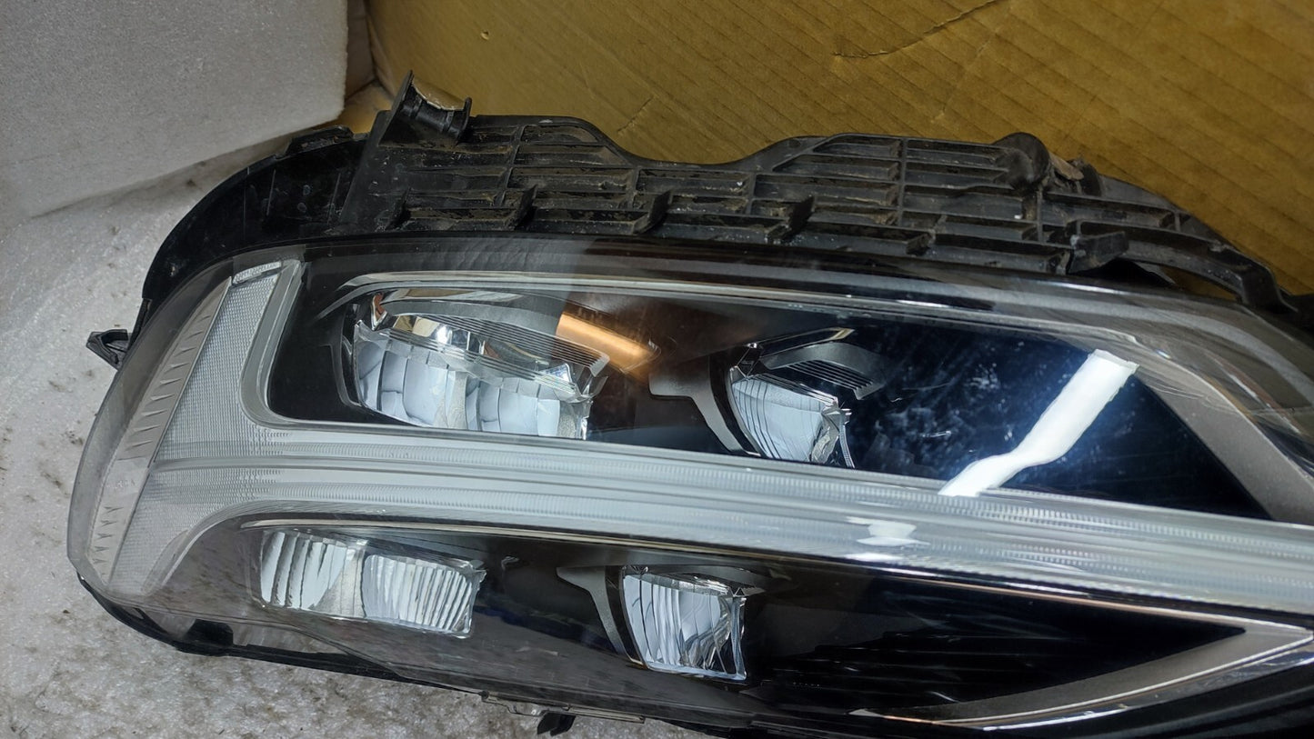 VOLVO XC60 mk2 2019 ONWARDS PASSENGER SIDE FULL LED HEADLIGHT 32133550 vo51