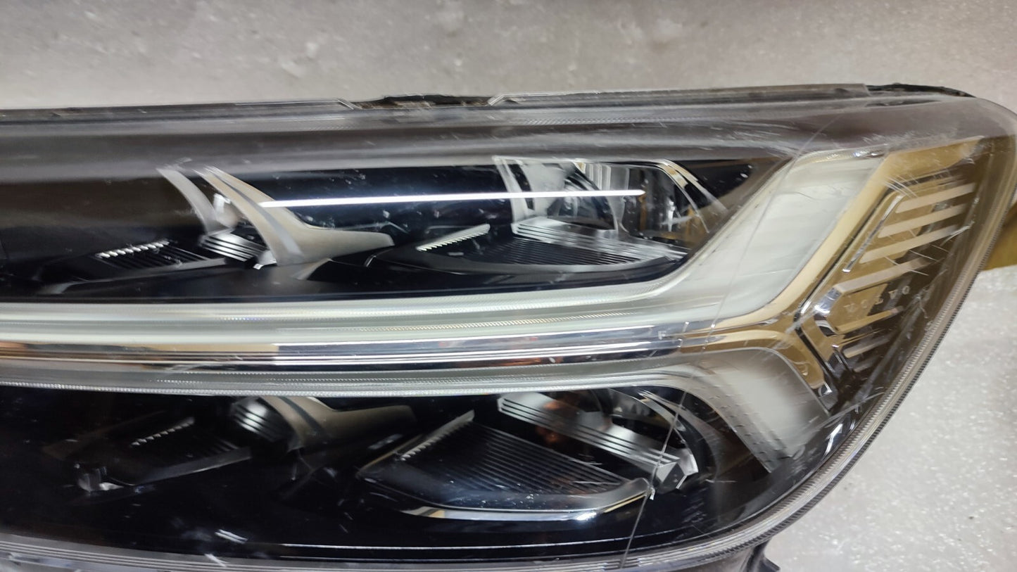Volvo XC40 LED Head Light Lamp LH FULL LED RHD Passengers Side 17-23 32133575 74