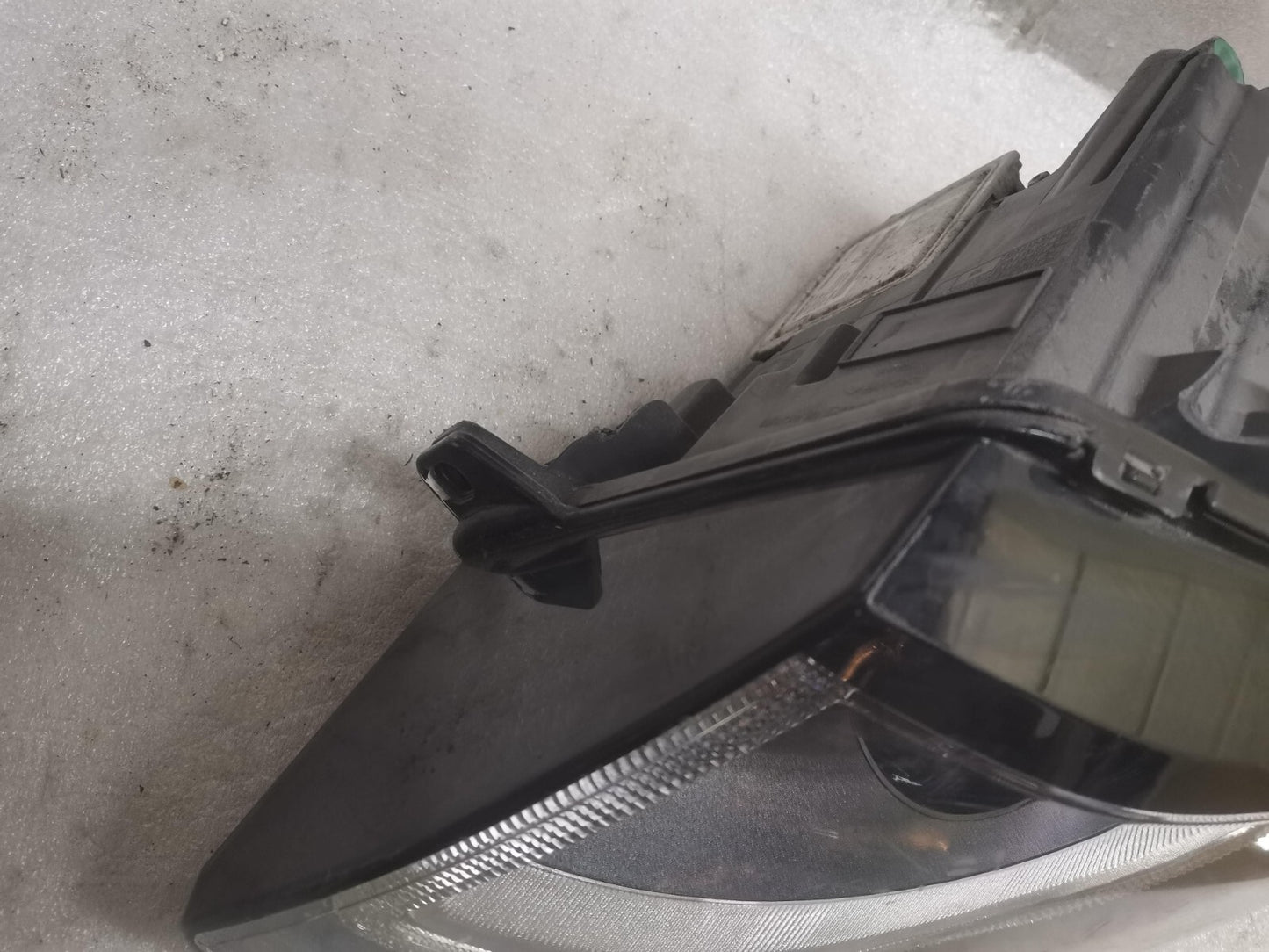 RANGE ROVER EVOQUE 2016 - 2019 FRONT PASSENGER XENON HEADLIGHT jlr32