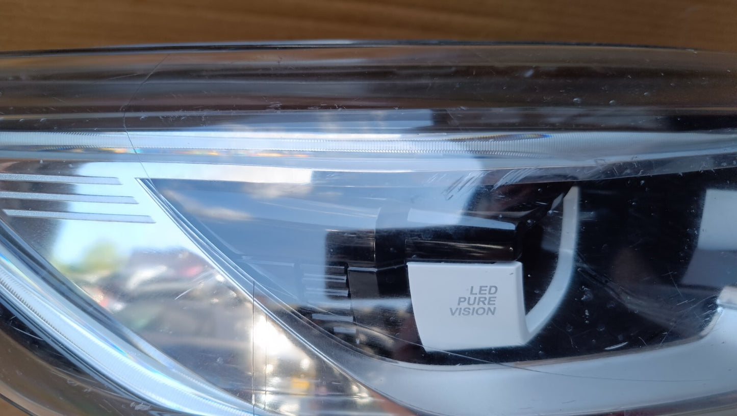 RENAULT KADJAR HEADLIGHT HEADLAMP RIGHT O/S/F 260106036R ren57