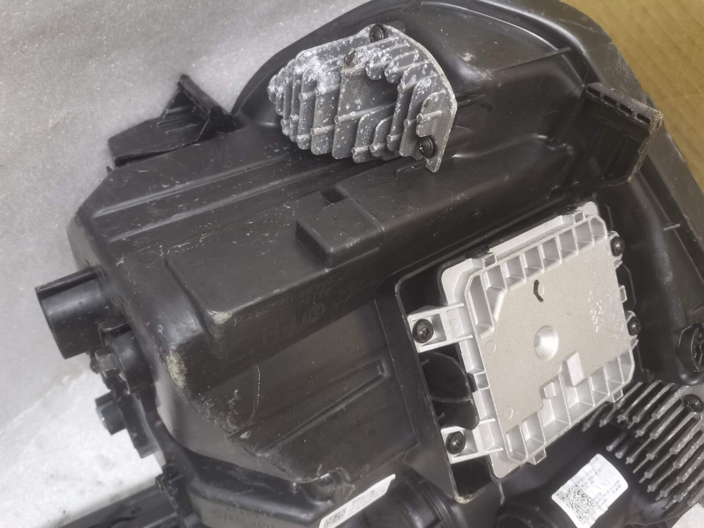 KIA SPORTAGE LED Right Offside Headlight Headlamp R292112020 kisp10