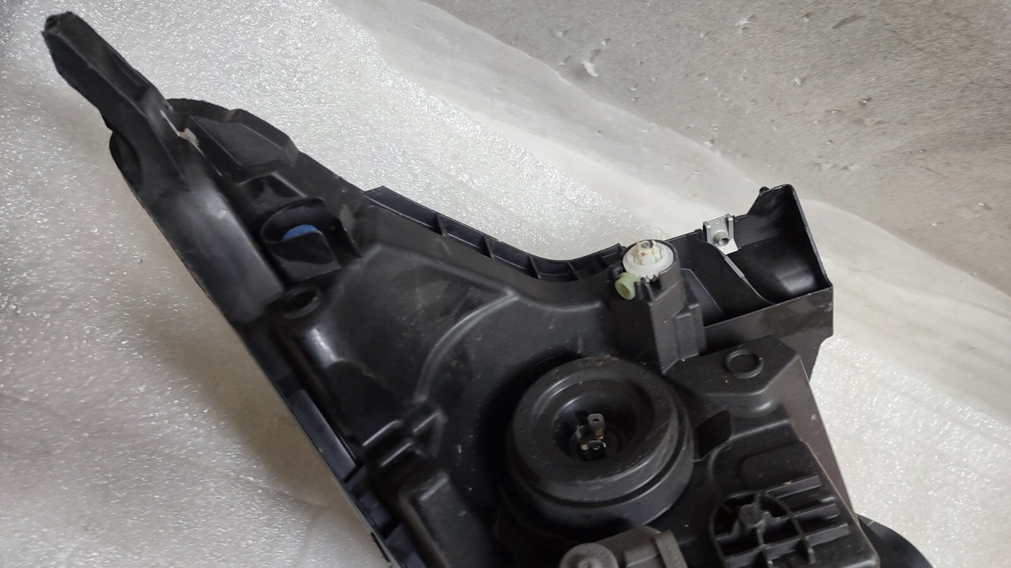 Nissan e-NV200 drivers side (RH OSF) Headlight 260104FE0A 2015 - 2019 ni37