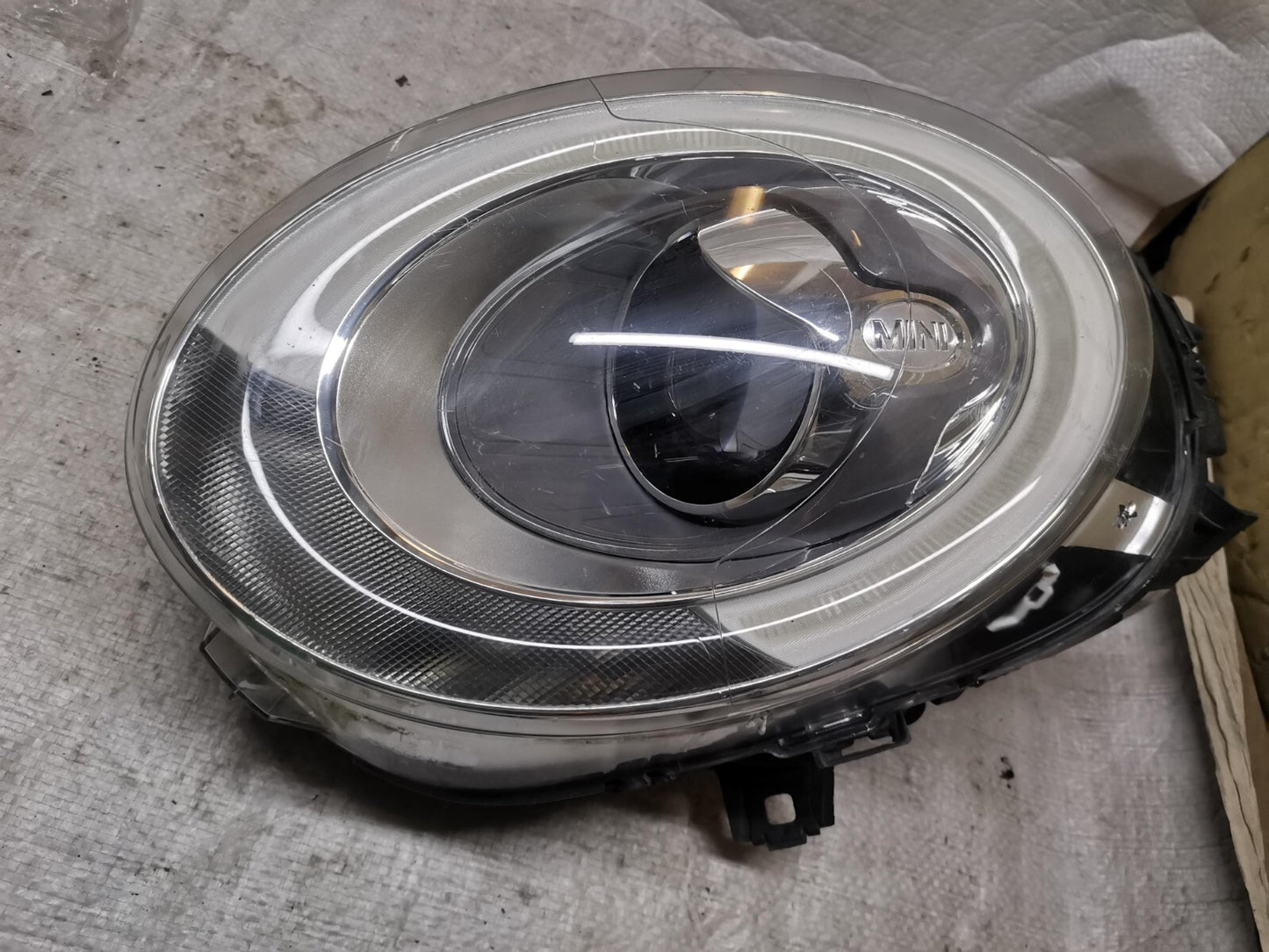 MINI COOPER 14-18 F56 PASSENGERS LEFT LH LED HEAD LIGHT LAMP 63117416979 bm5635