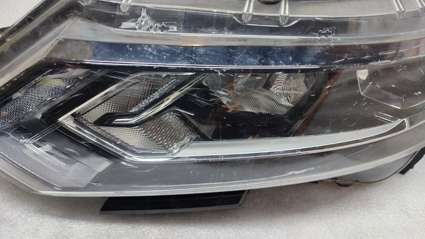 NISSAN QASHQAI J11 2016 TO 2019 PASSENGERSIDE HALOGEN HEADLIGHT 10019010 ni42