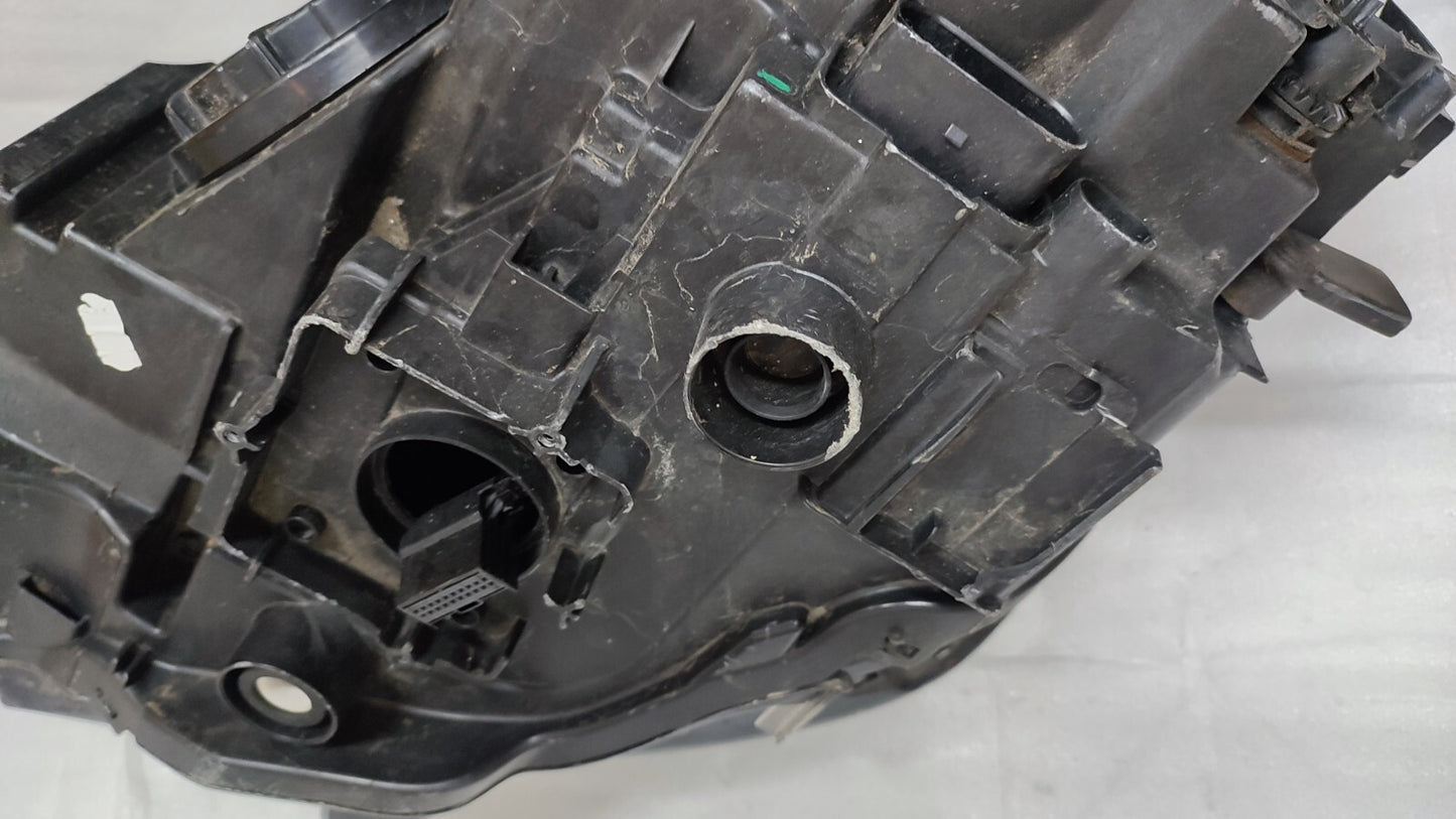 AUDI A3 HEADLIGHT RIGHT DRIVERS GENUINE 2017 ON 8V0941006F au156