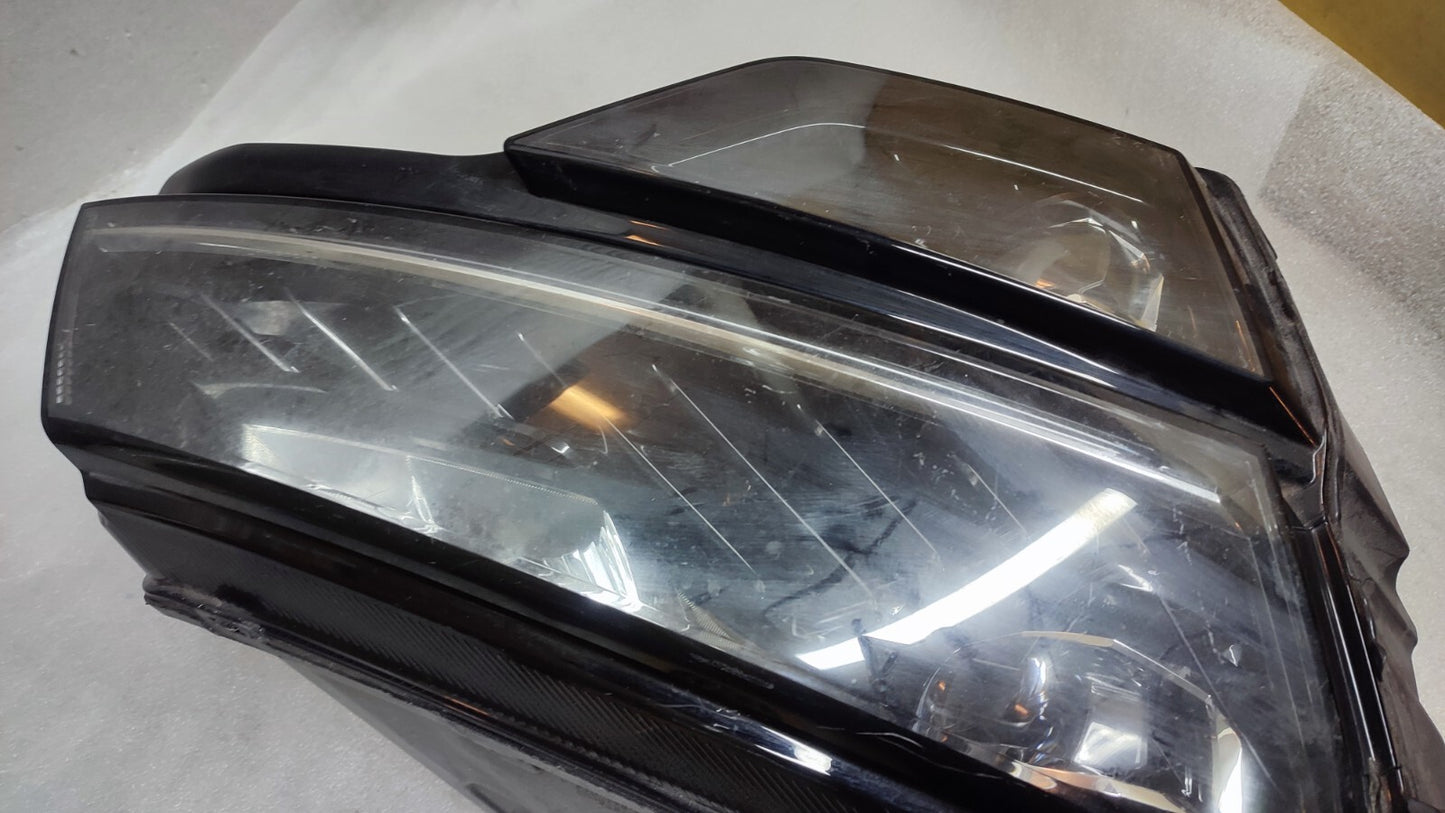 SKODA KAROQ 2017- GENUINE FULL LED O/S HEADLIGHT 57C941016C skkq86
