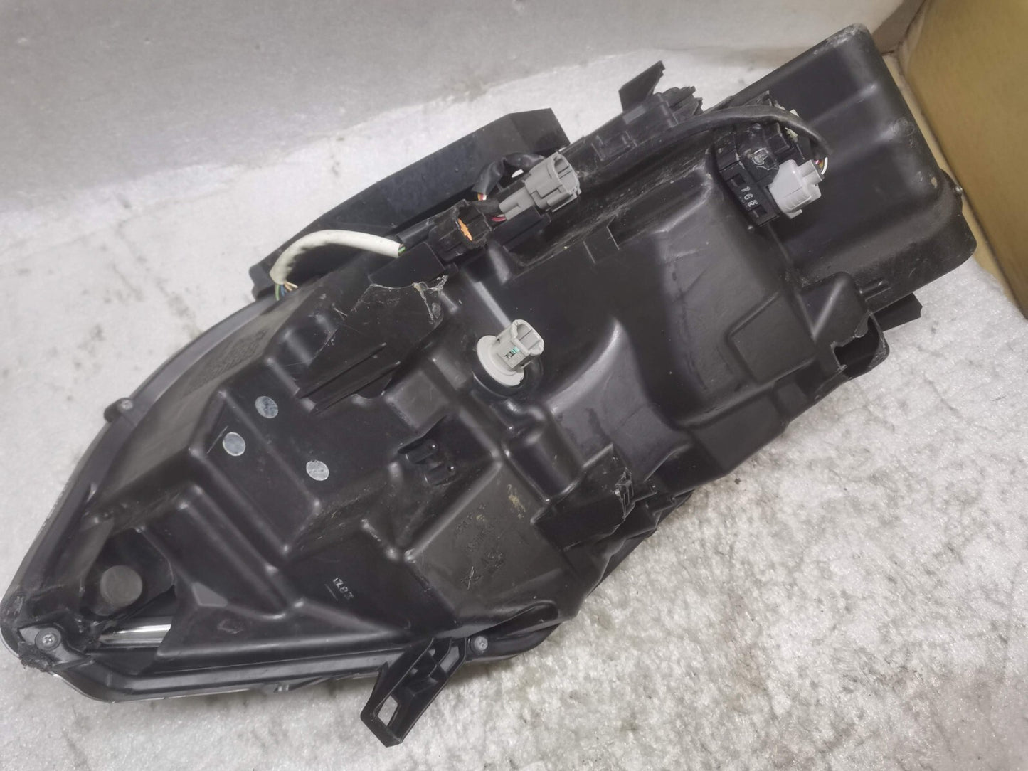 Nissan X Trail 18-on Full LED Headlight Passenger Side Genuine Oem nixt23