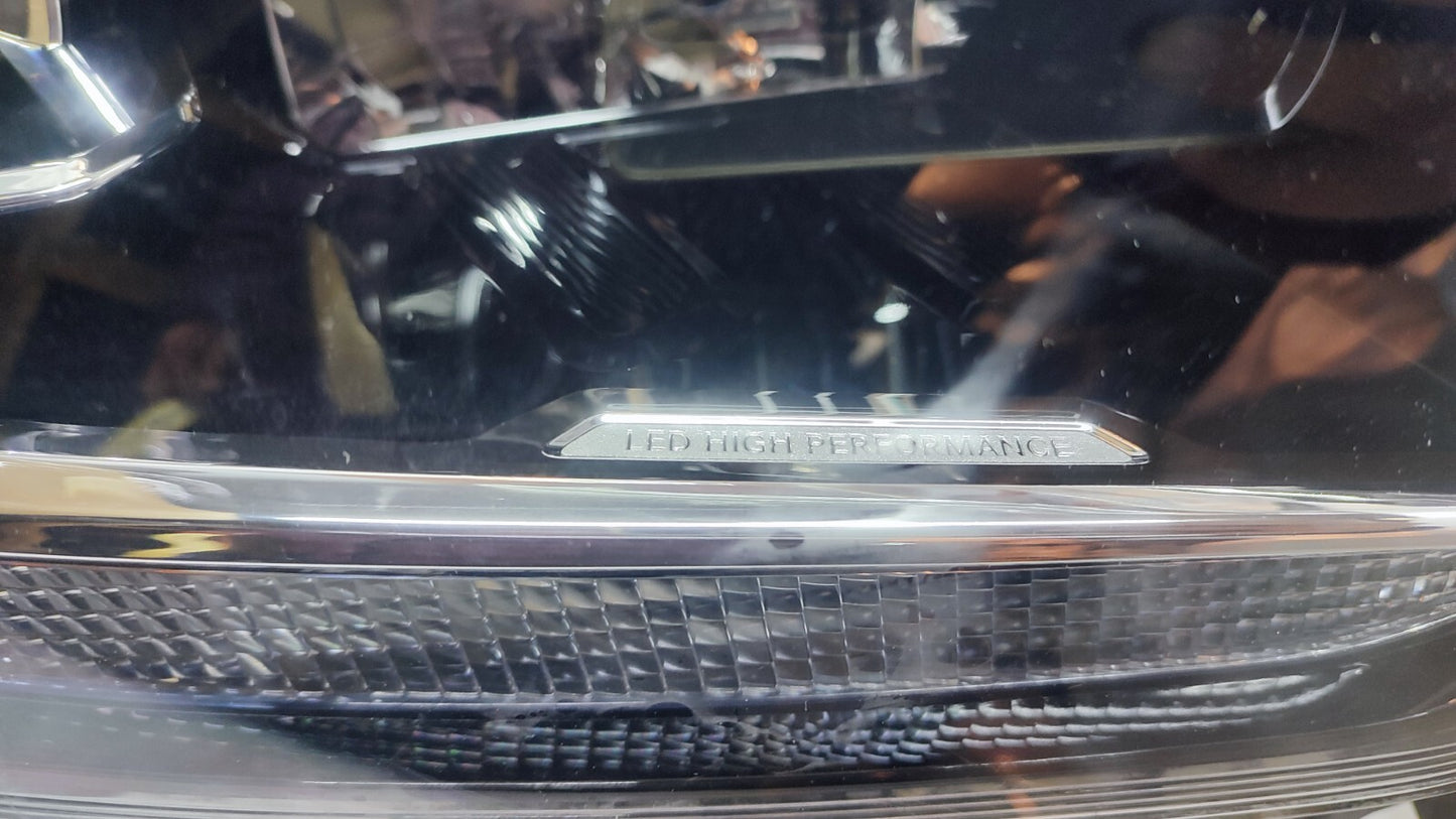 Mercedes Benz X Class Driver Side Xenon Headlamp A4709061300 2017-2020 m40797