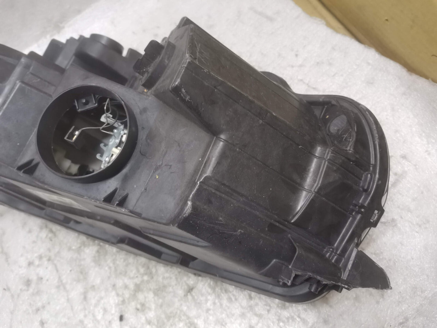 Peugeot Rifter 2019+ Headlight Headlamp RIGHT SIDE 9816826580 PSA53