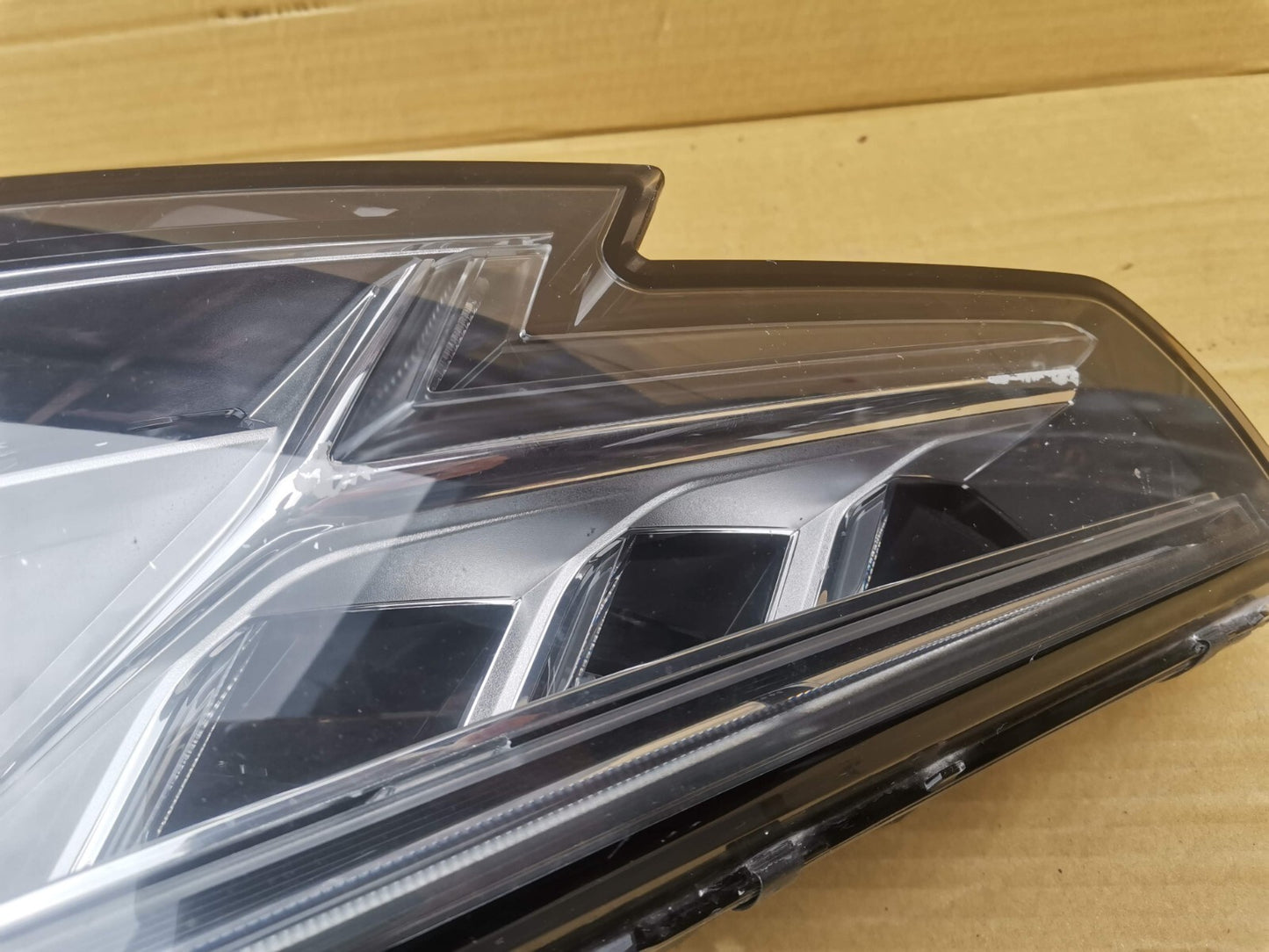 AUDI A4 S4 RS4 B9 2015-2019 MATRIX FULL LED HEADLIGHT RHD 8W0941035AO UA496