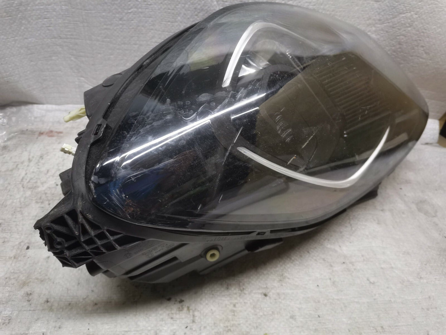 FORD PUMA 2019+ LED GENUINE PASSENGERS LEFT HEADLIGHT L1TB-13E015-HH FOMO4