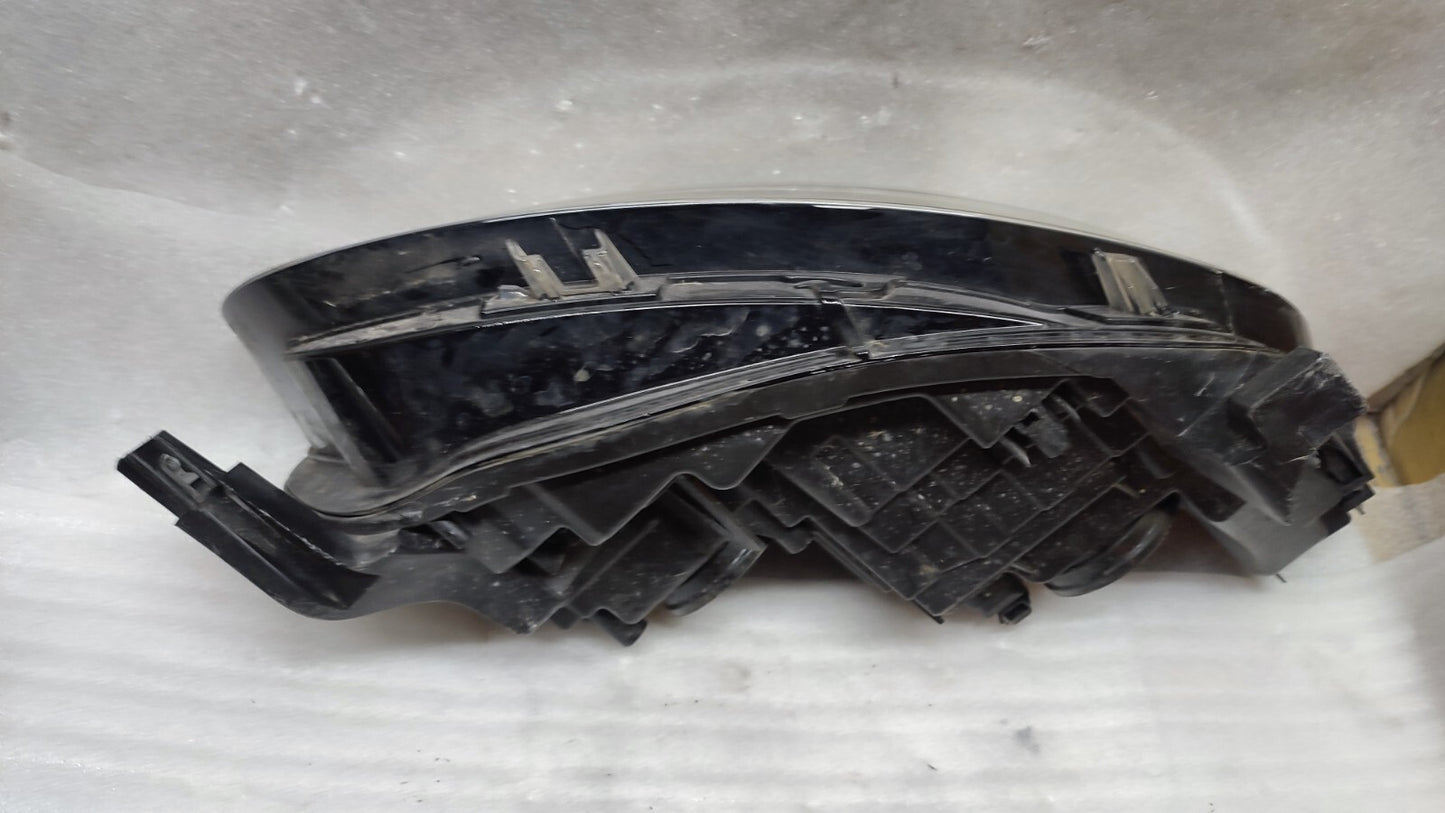 RENAULT SCENIC HEADLAMP LEFT PASSENGER SIDE 260606234R MK4 2017 - 2022 ren22