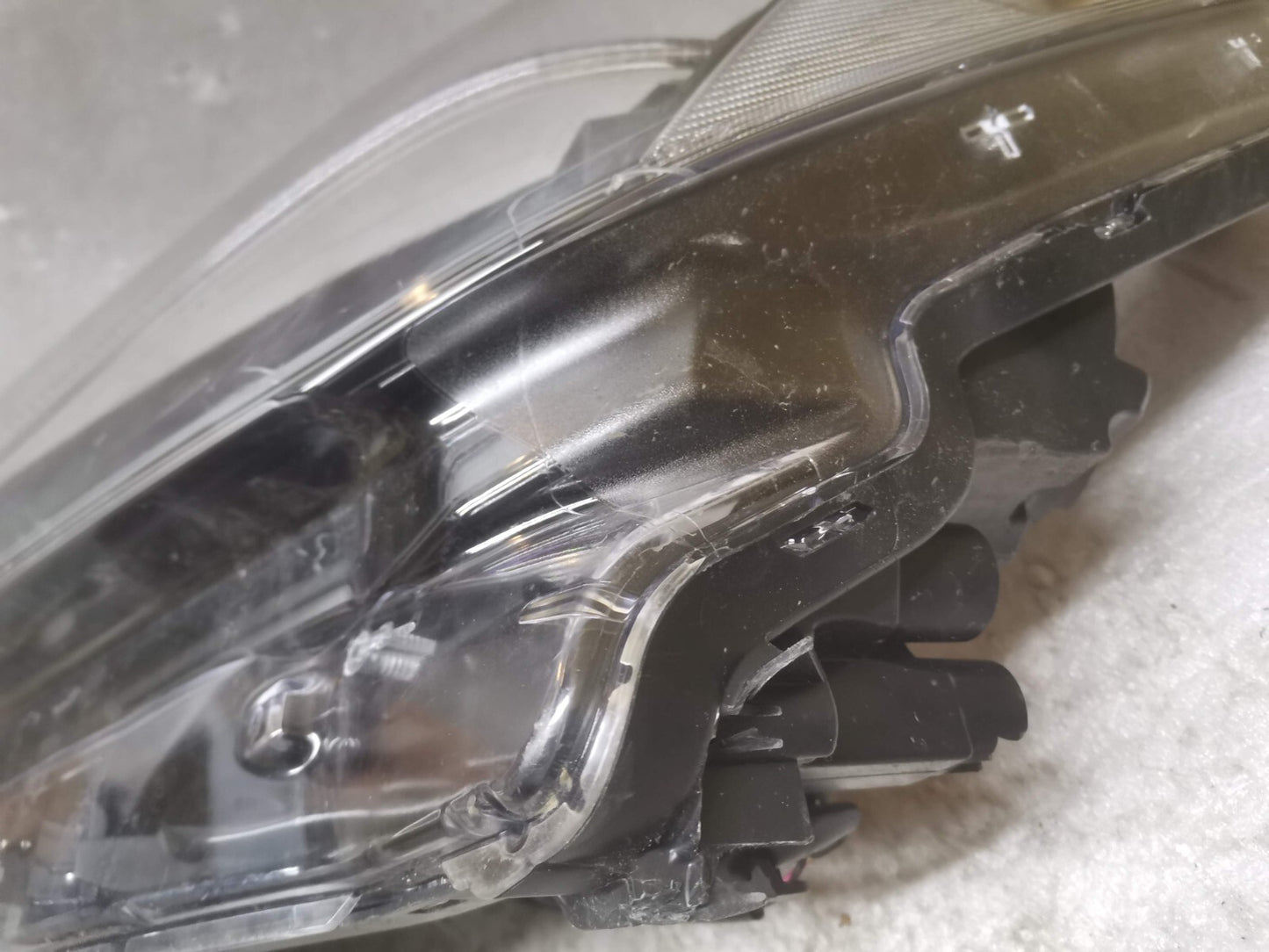 NISSAN LEAF GENUINE PASSENGER SIDE 2023 HEADLIGHT HEADLAMP 260606WK8A nilf21