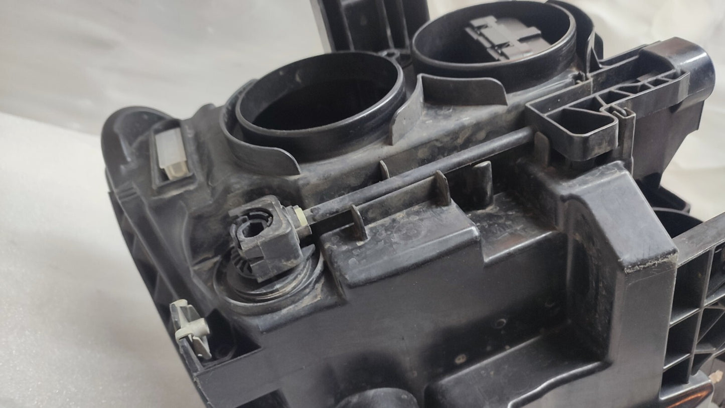 VOLKSWAGEN PASSAT FRONT HEADLIGHT LEFT PASSENGER SIDE HALOGEN B8 3G2941005B v178