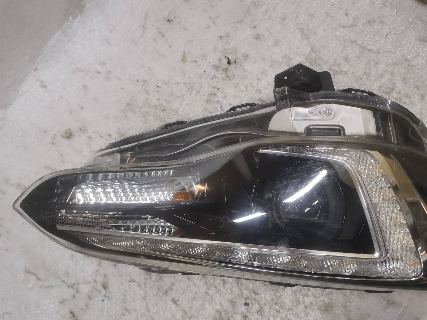 SUBARU LEGACY OUTBACK HEADLIGHT LED LEFT PASSENGER SIDE sub2