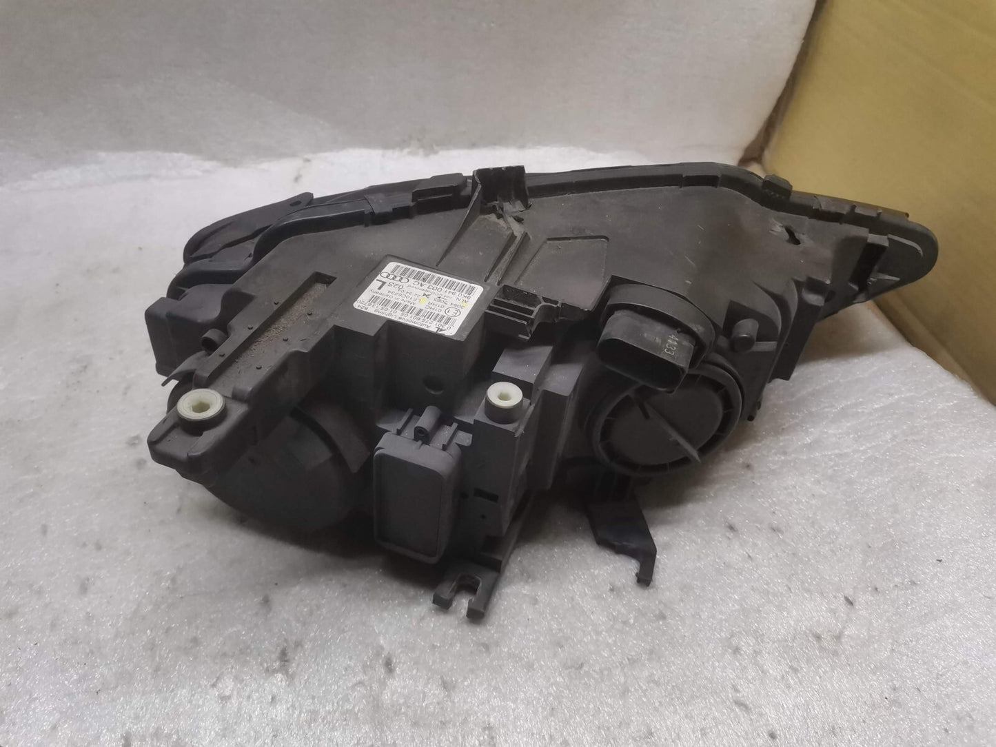 AUDI A4 MK4 B8 LEFT HEADLAMP HALOGEN 8K0941003AC 2012-16 au114