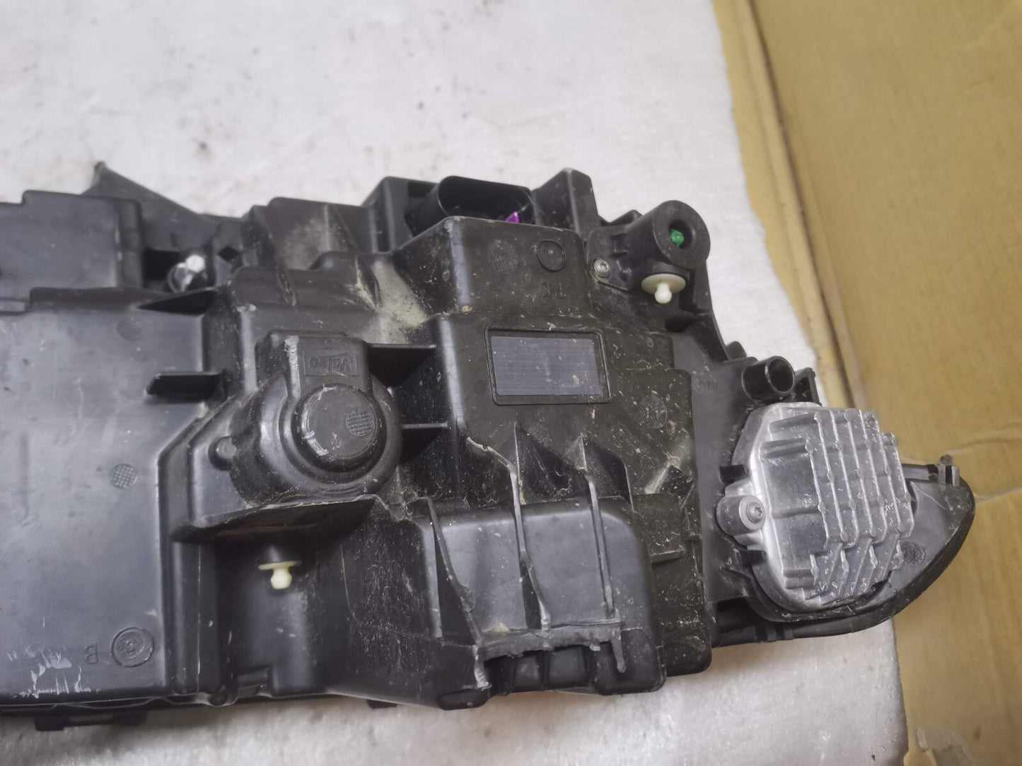VOLVO XC90 MK2 LED HEADLIGHT LEFT PASSENGER 2018-2022 GENUINE 31655711 vo9041