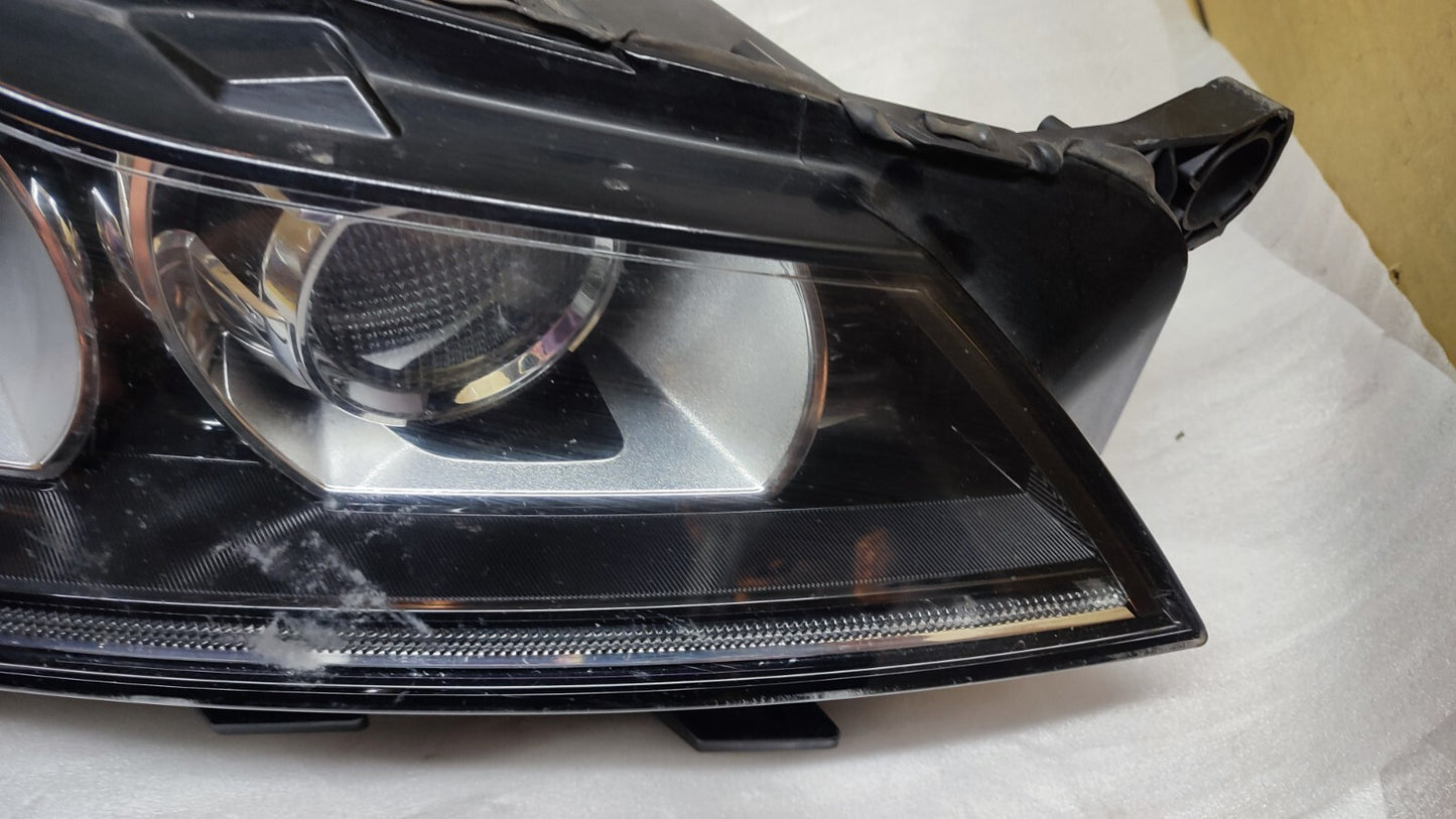 JAGUAR XF X260 F PACE X761 HEADLIGHT DRIVER SIDE RIGHT GX63-13W029-DF jlr46