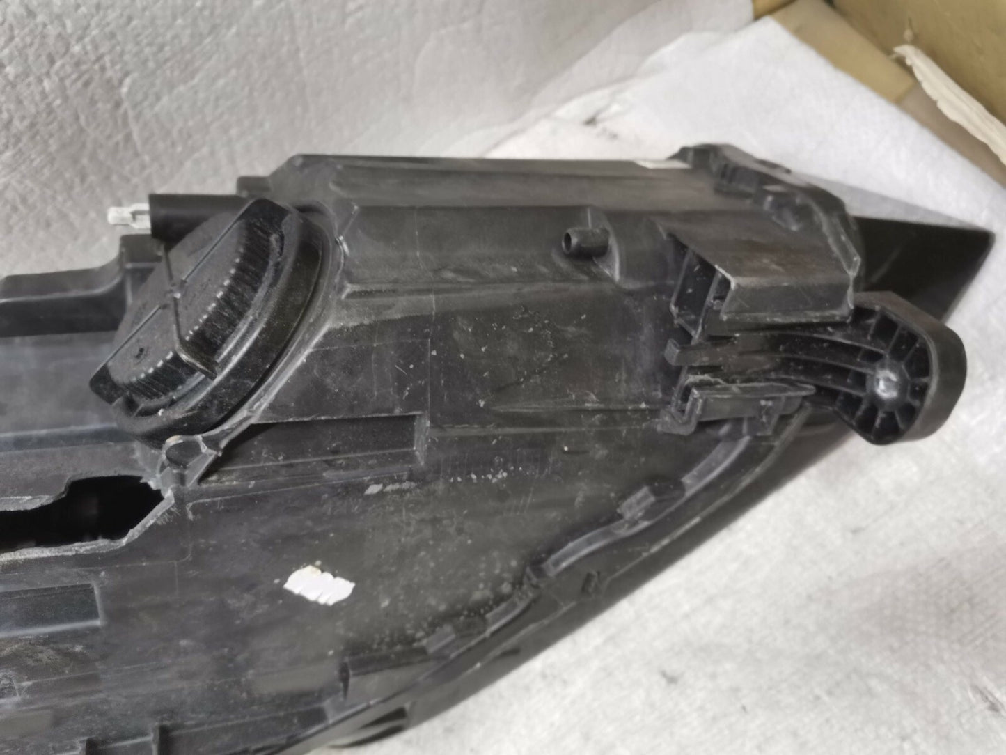 AUDI Q2 2016-2020 HALOGEN WITH DRL LED HEADLIGHT PASSENGER 81A941003A auq279