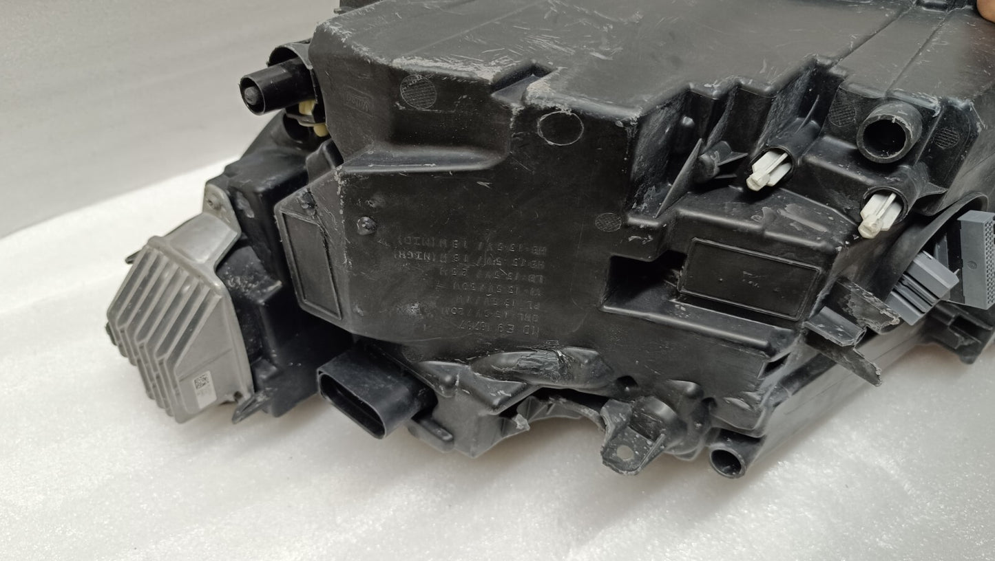 VOLVO XC40 2019 FRONT RIGHT DRIVER HEADLIGHT 32133576 OSF