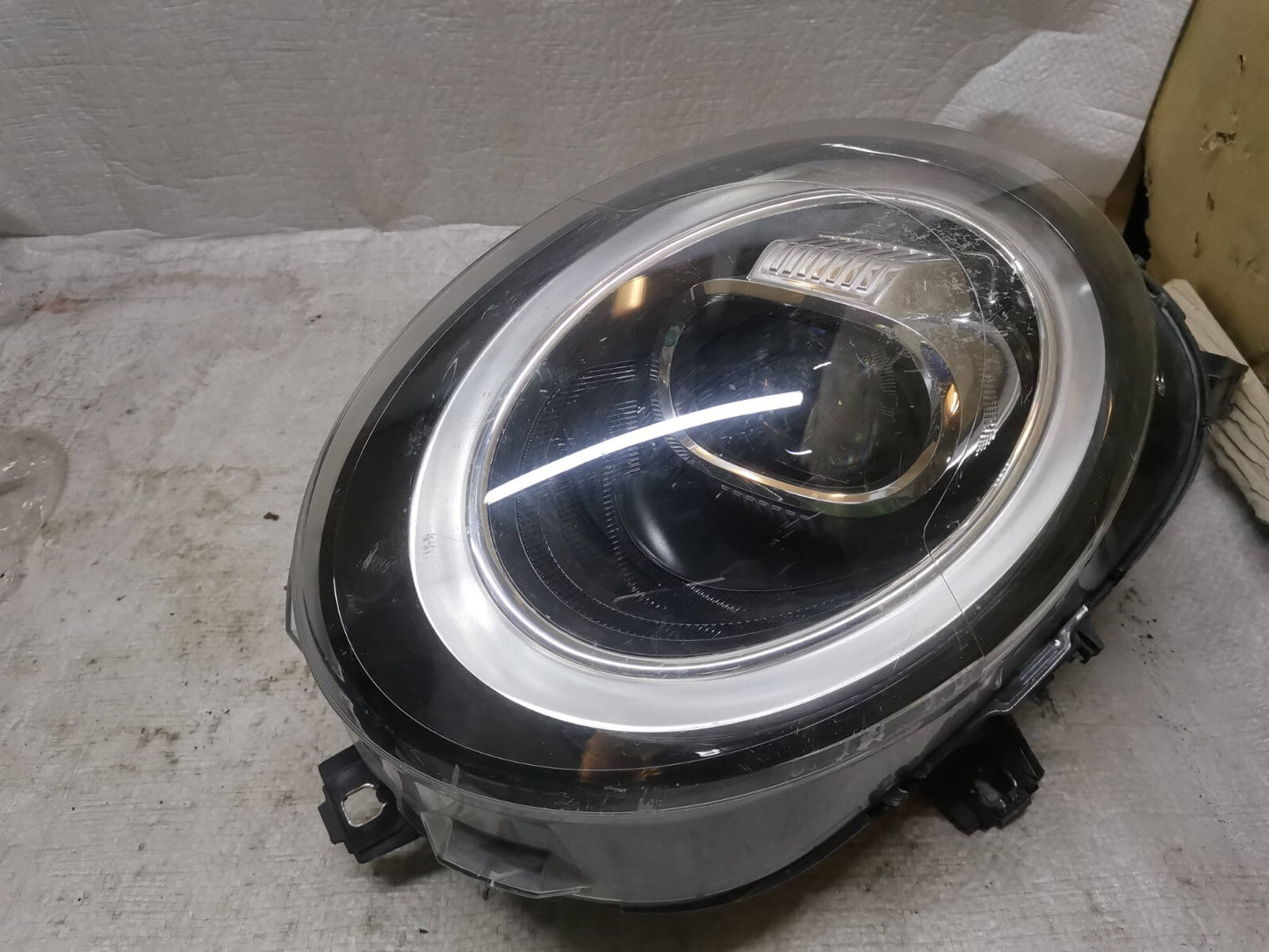 MINI ONE COOPER F55 F56 LEFT SIDE HEADLIGHT 5A01161 bm5633