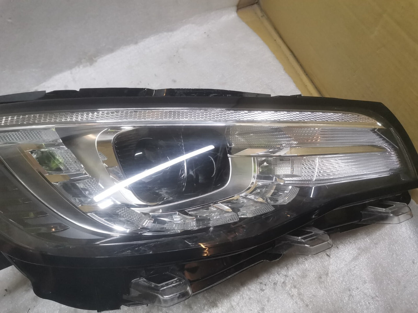 MG HS EXCITE 2020 FACELIFT FRONT RIGHT DRIVER SIDE HALOGEN LED DRL HEADLIGHT OEM