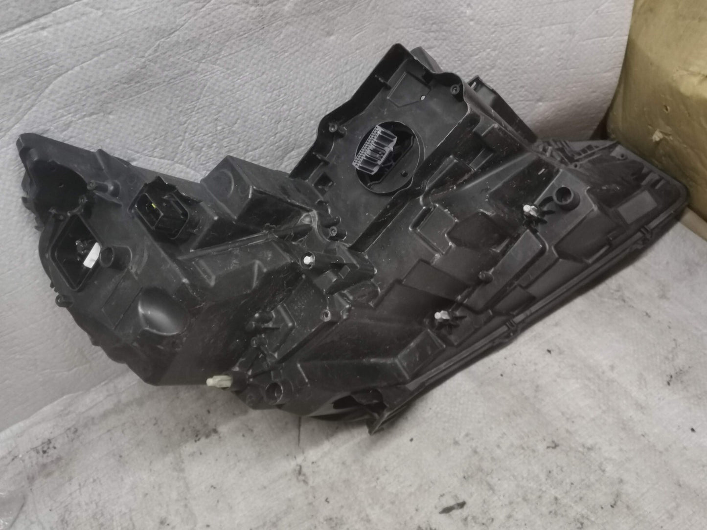 Peugeot 3008 2017-20 Left NEARSIDE headlamp Headlight 89909537 9810478780 psa13