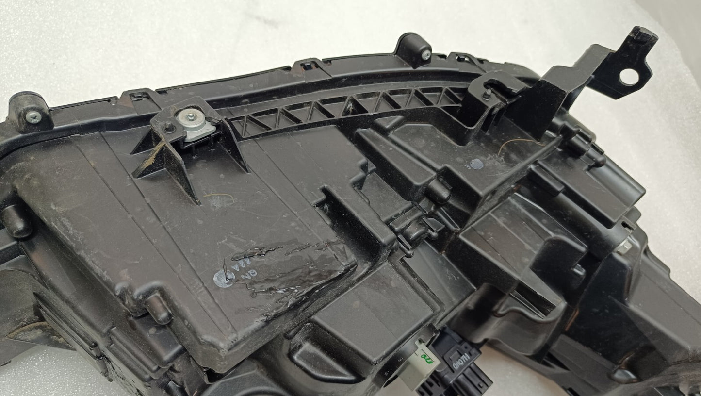 HONDA H-RV ,HRV, HEADLIGHT. LEFT PASSENGER SIDE FULL LED 33150-3M0 331503M0 ho19