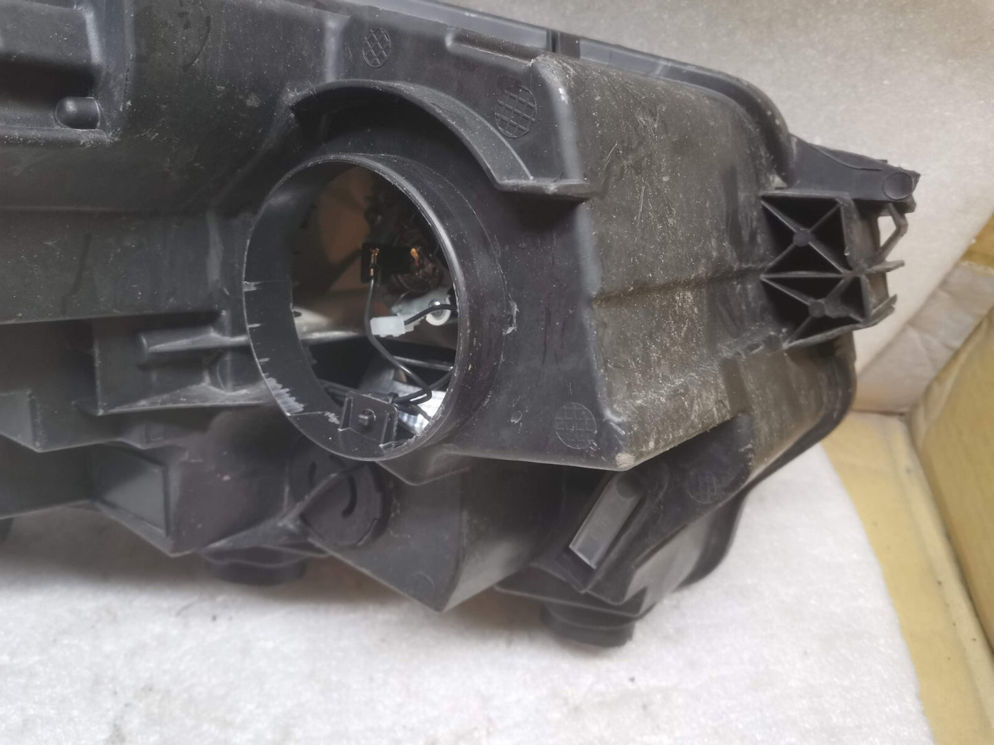 VW T-ROC PASSENGER LED HEADLIGHT NEARSIDE N/S 2GA941005G vwtr124