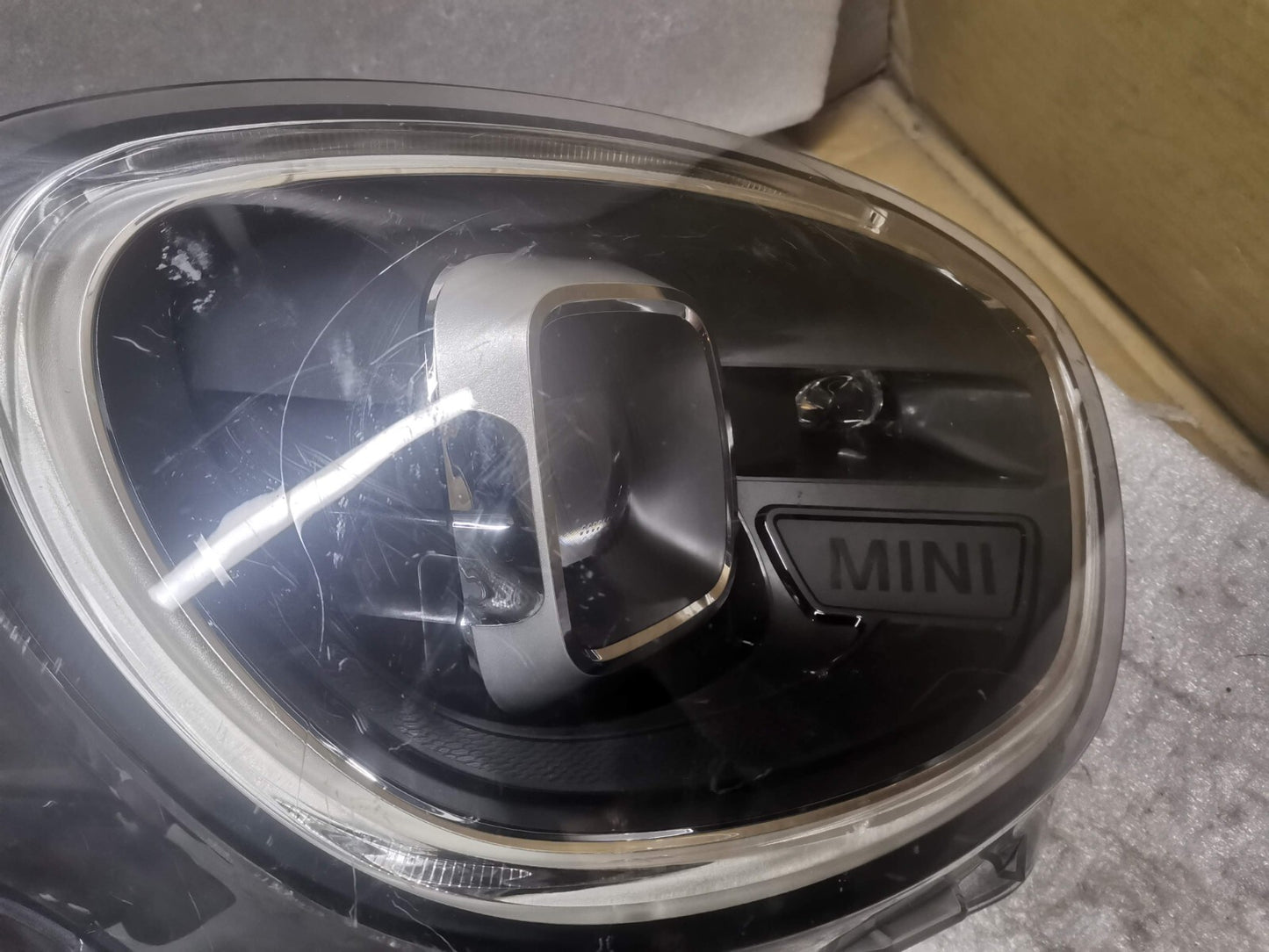 MINI F60 LCI Countryman Front Right Side LED Headlight Genuine 5A1EC08 bm6073