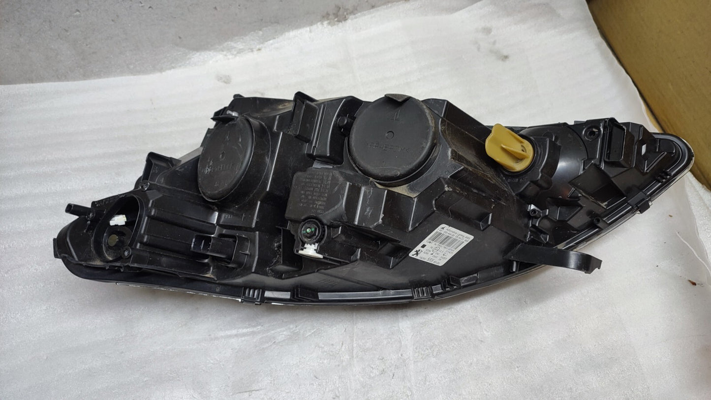 Peugeot 308 Right Side Headlight 2017-2021 1628555580 psa65