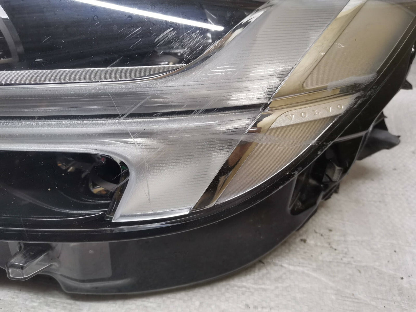 Volvo S90 V90 Headlight headlamp2016-2019 Full LED L/H 31655201 vo9013
