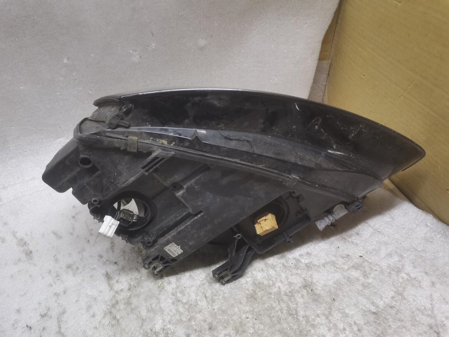 AUDI A4 B8.5 XENON HEADLIGHT FRONT RIGHT DRIVER SIDE 2012 8K0941006A