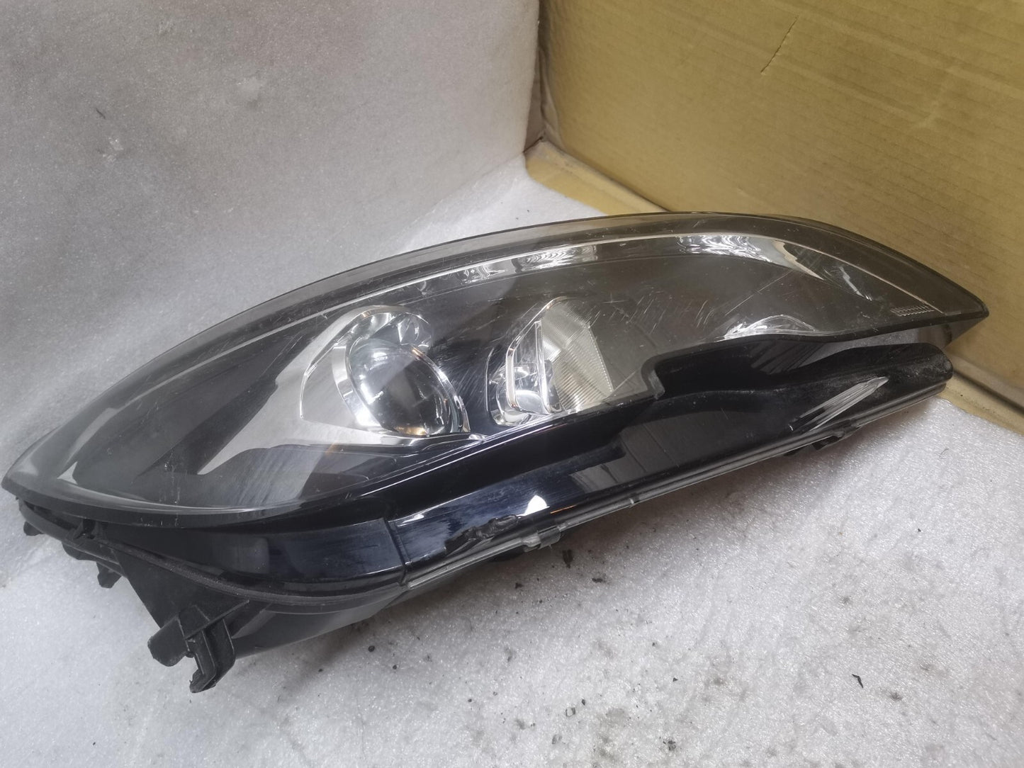 Peugeot 308 Right Side Headlight 2020 1628555580 psa35
