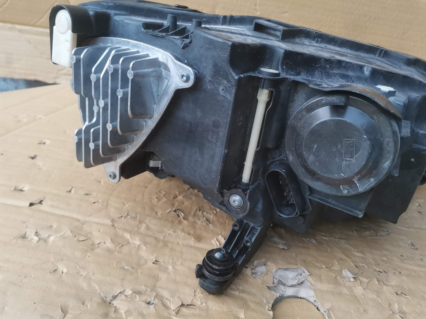 VW T-ROC PASSENGER LED HEADLIGHT NEARSIDE N/S 2GA941005G vwtr112