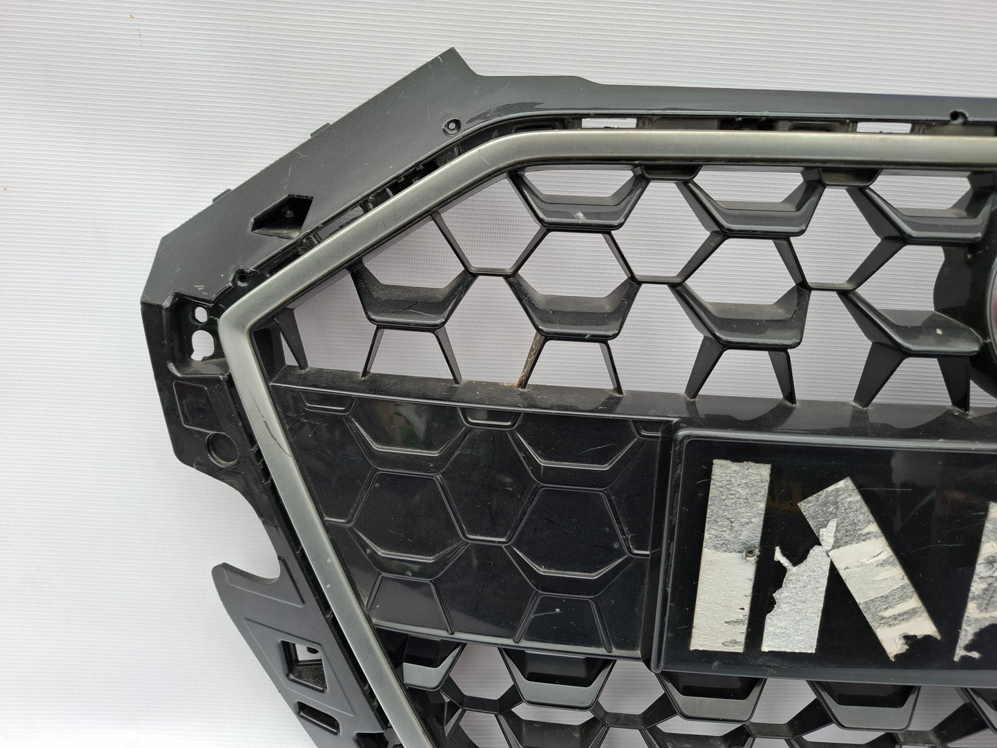 AUDI A1 S LINE 2018-ON GENUINE FRONT BUMPER MAIN GRILLE 82A853651B