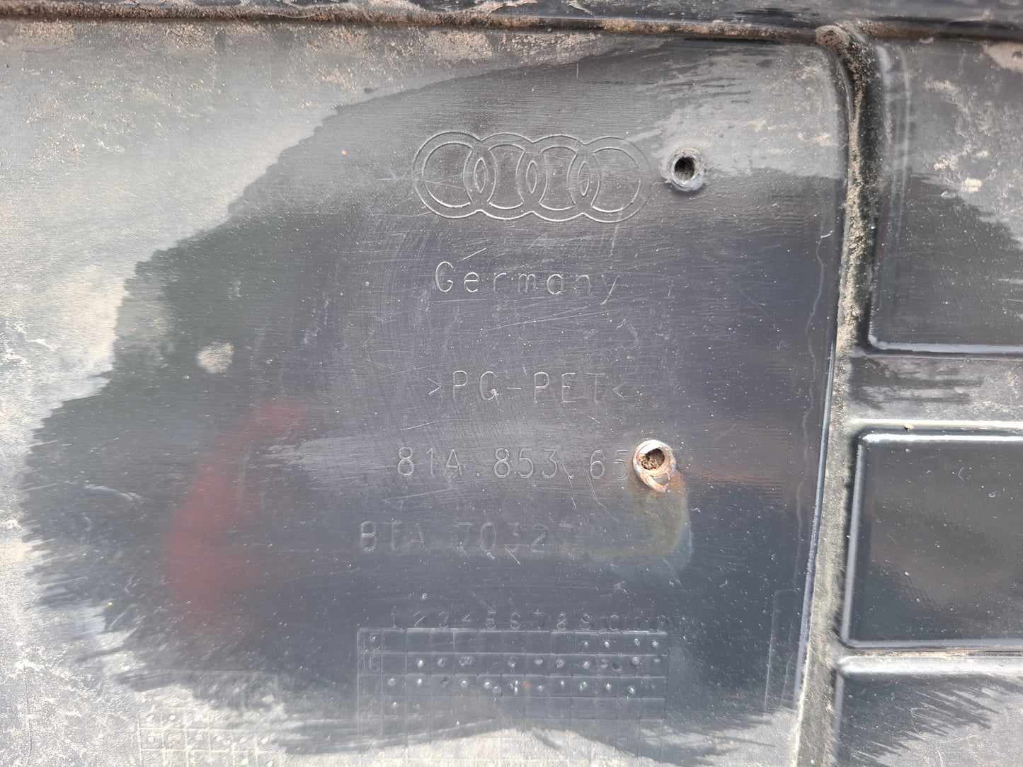 AUDI Q2 2016-2020 FRONT BUMPER GRILLE GENUINE 81A853651